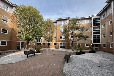 1 bed flat, Crown Station Place, Georgian Quarter, Liverpool, L73LA - Image 1
